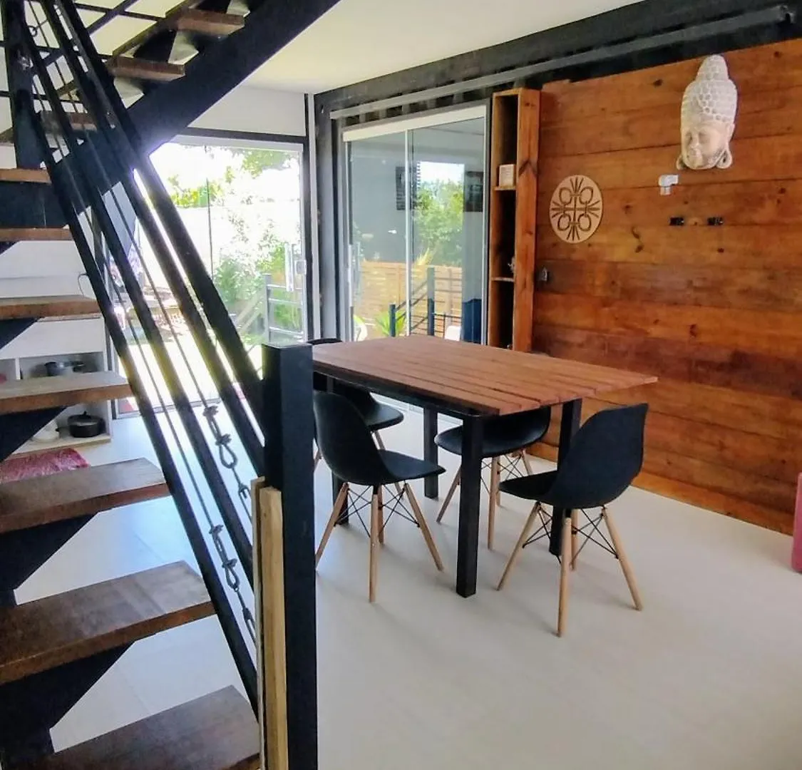 הוילה אימביטובה The Box Container House 2 0*,